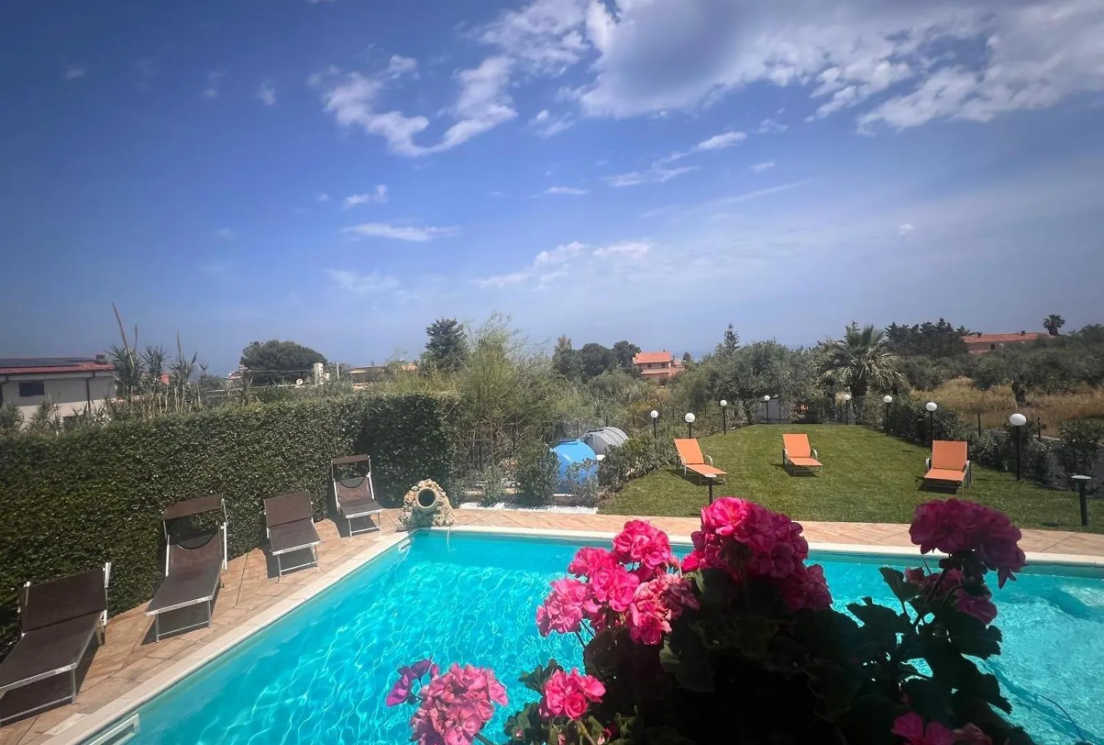 Villa indipendente Altavilla Milicia Italia